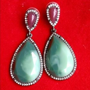 ANN TAYLOR LOFT Statement earrings. XL.